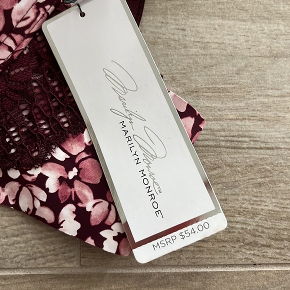 NWT Bra - Picture 2 of 7